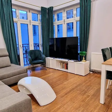 Sienkiewicza Beautiful Tenement House Apartment